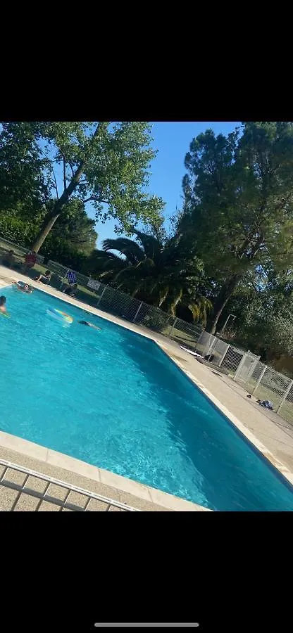 Appartement village 9 en résidence de vacances en Camargue Arles France