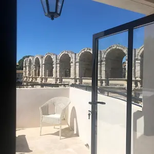 Entre Les Arènes Et La Major Arles